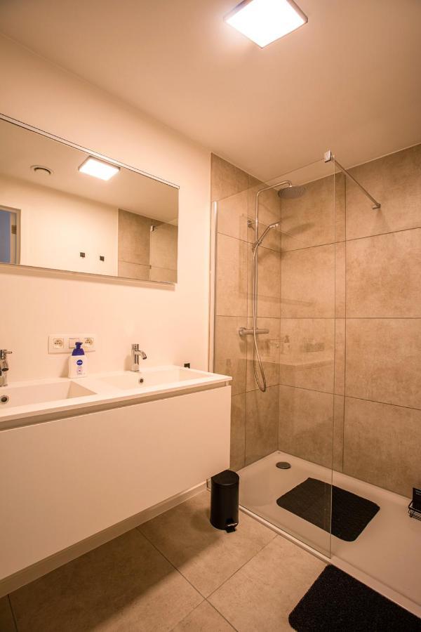 Modern En Gezellig Appartement Vlak Aan Het Strand 布兰肯贝赫 外观 照片